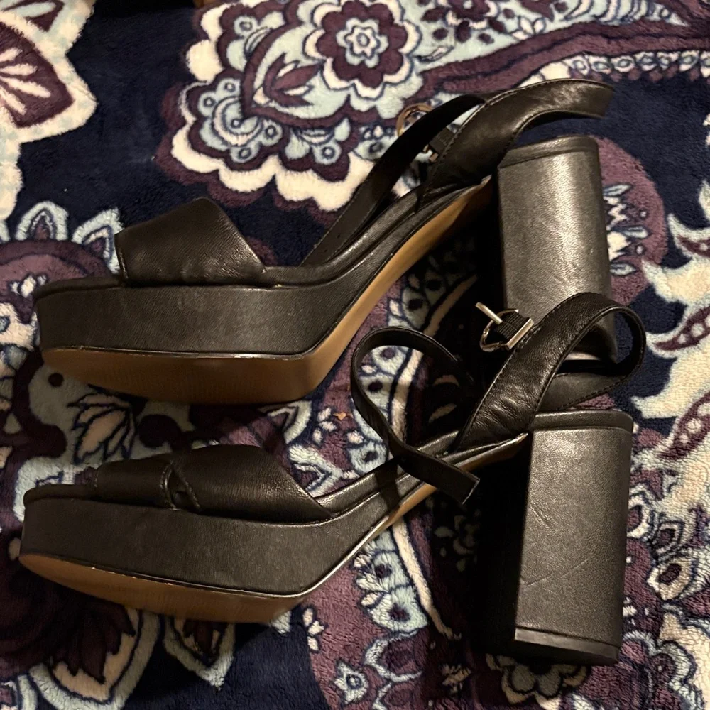 Steve Madden Emberly Black Leather Strappy Block Heels 10 Party‎ Business Office